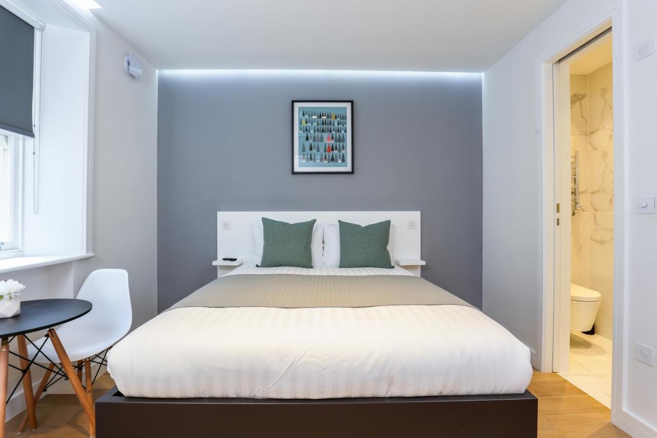 Lower Ground Floor Small studio