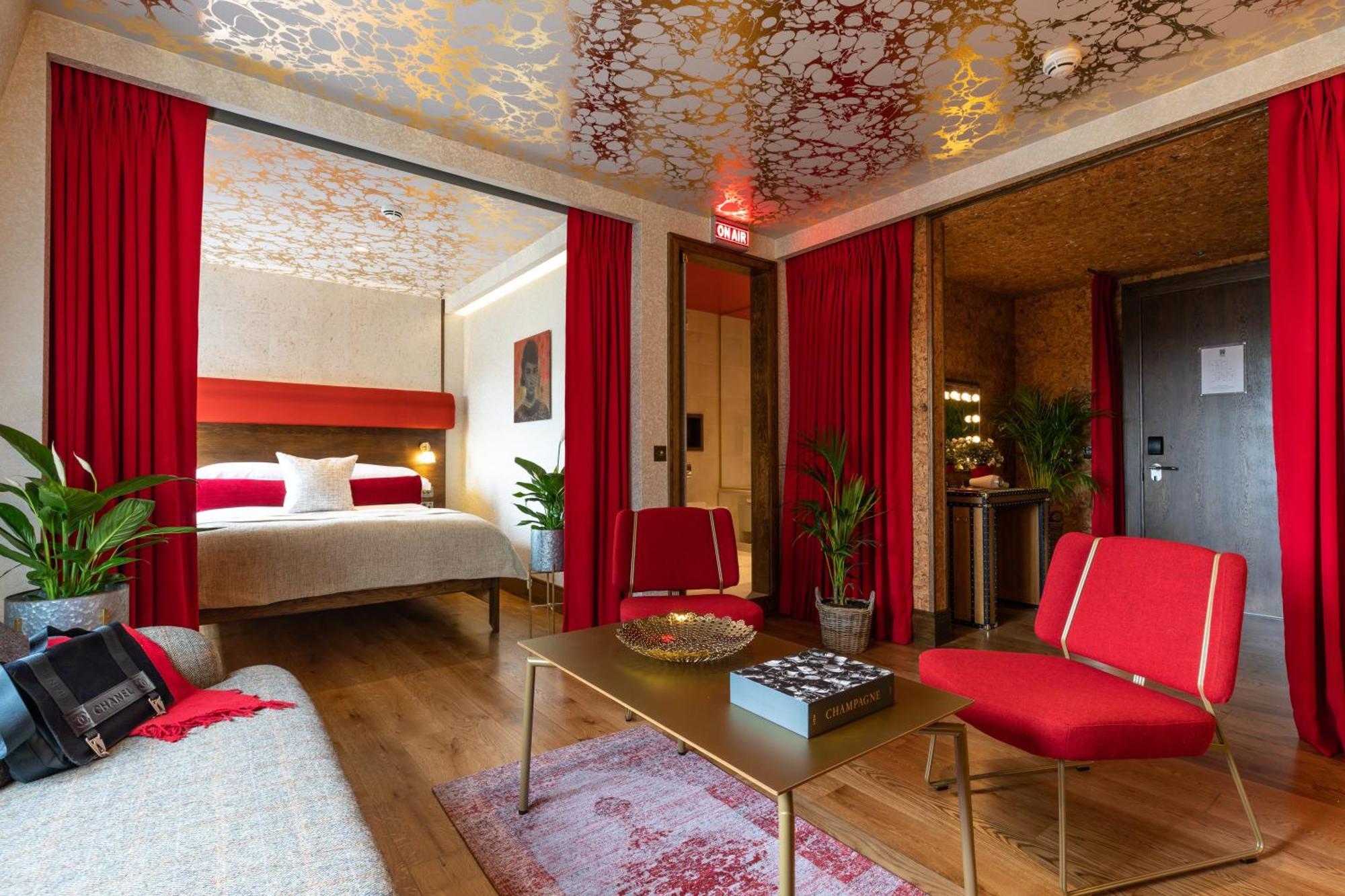 Pop Diva Suites