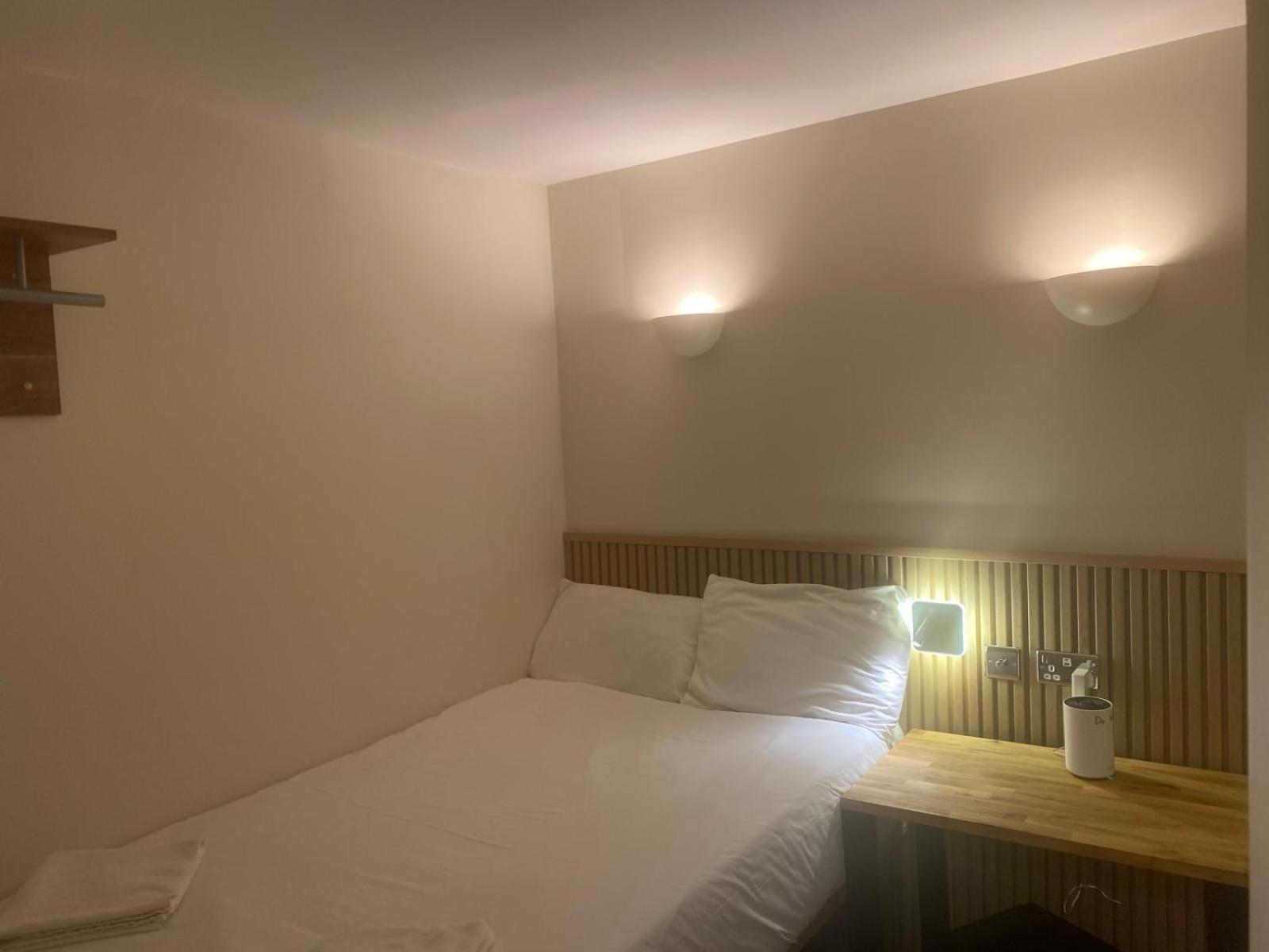 En Suite Single Room without window