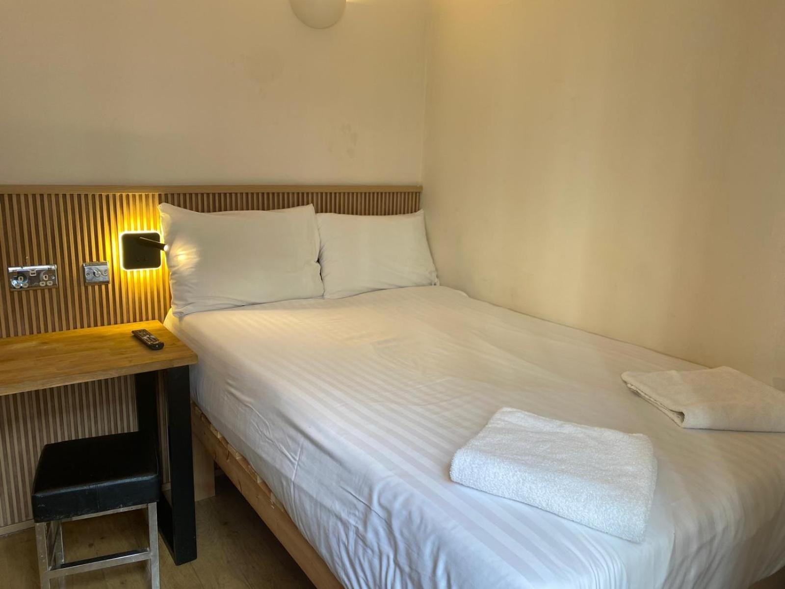 En Suite Single Room without window