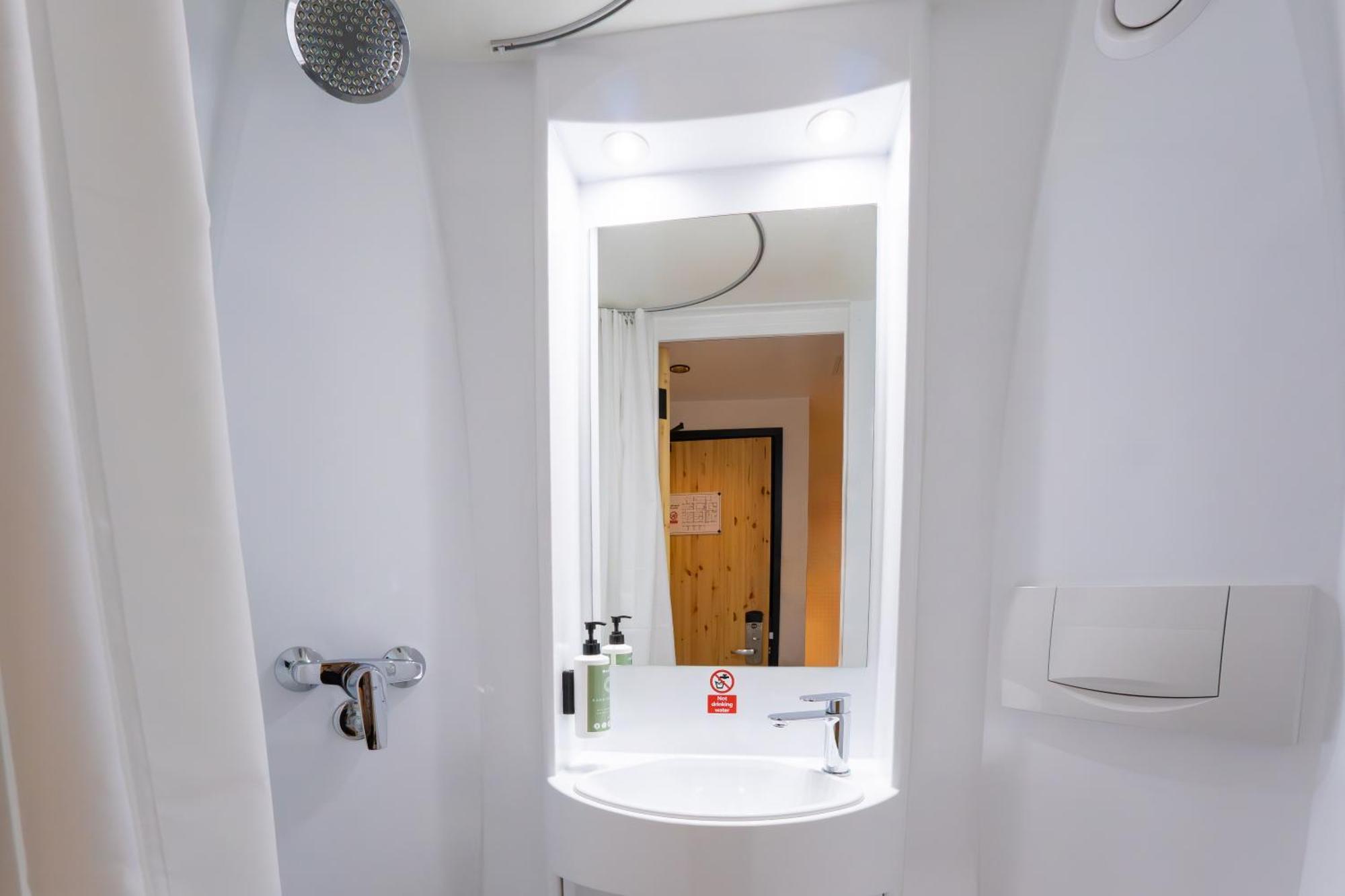 Small Double Room without Window