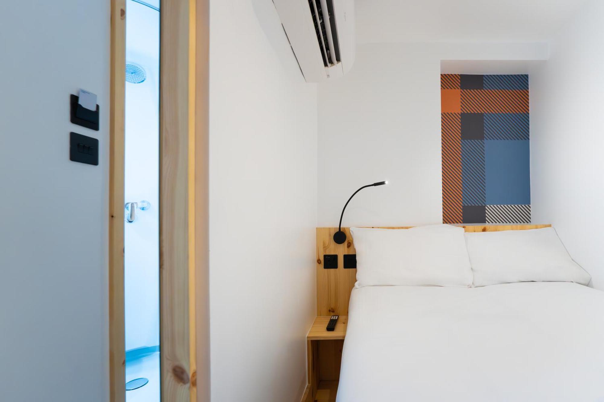 Small Double Room without Window