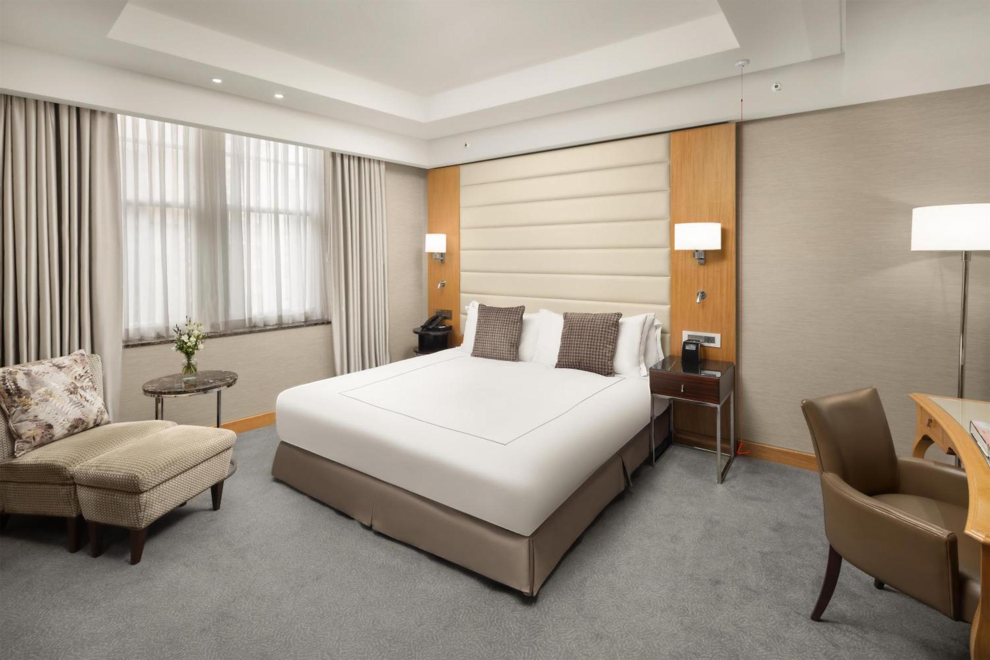 Superior King Room Disability Access