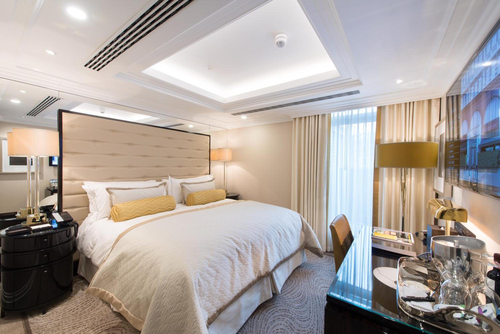 Deluxe King Room Guest room 1 King