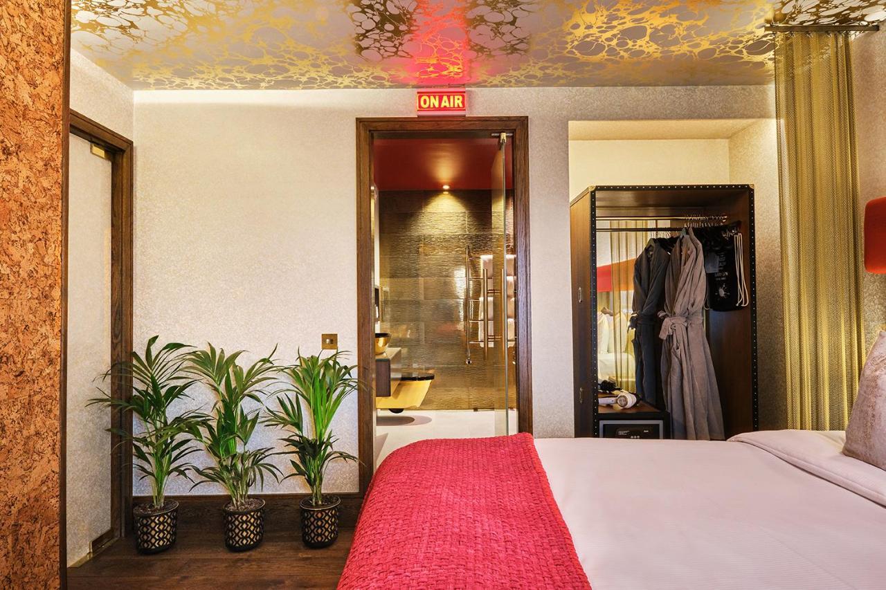 Pop Diva Suites