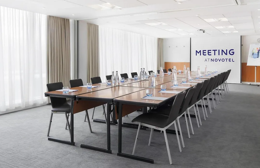 Novotel London Excel-1