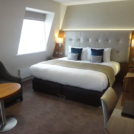 Norfolk Towers Paddington-3